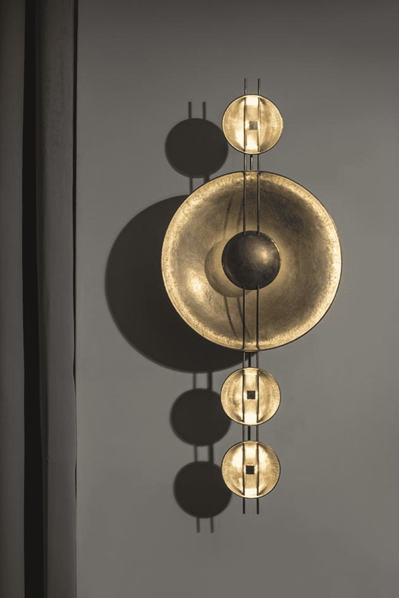 Elegante Messing-Wandleuchte CROPCIRCLE