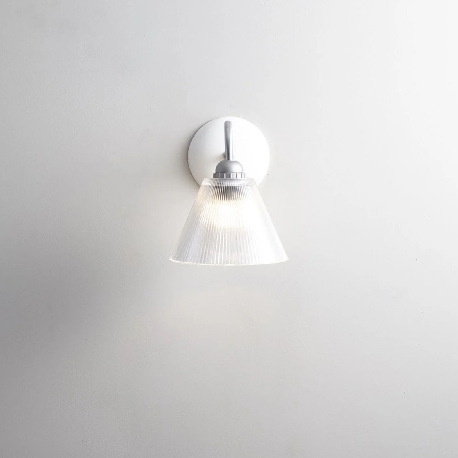 Small wall lamp CIRCUS made of glass and porcelain, Fig. 4