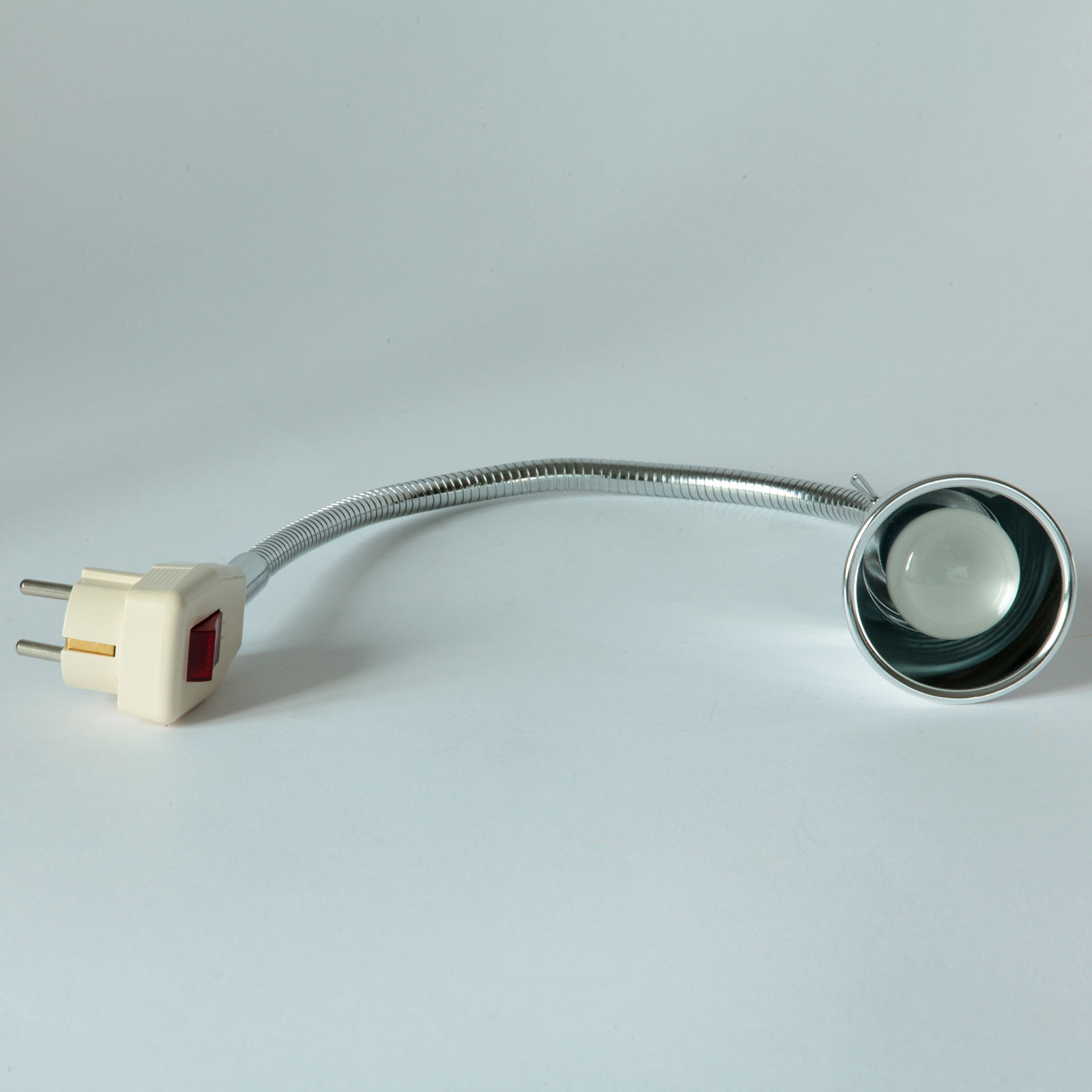 Steckerleuchte GLÜHWÜRMCHEN CHROM mit Alu-Kegel-Reflektor, Bild 3