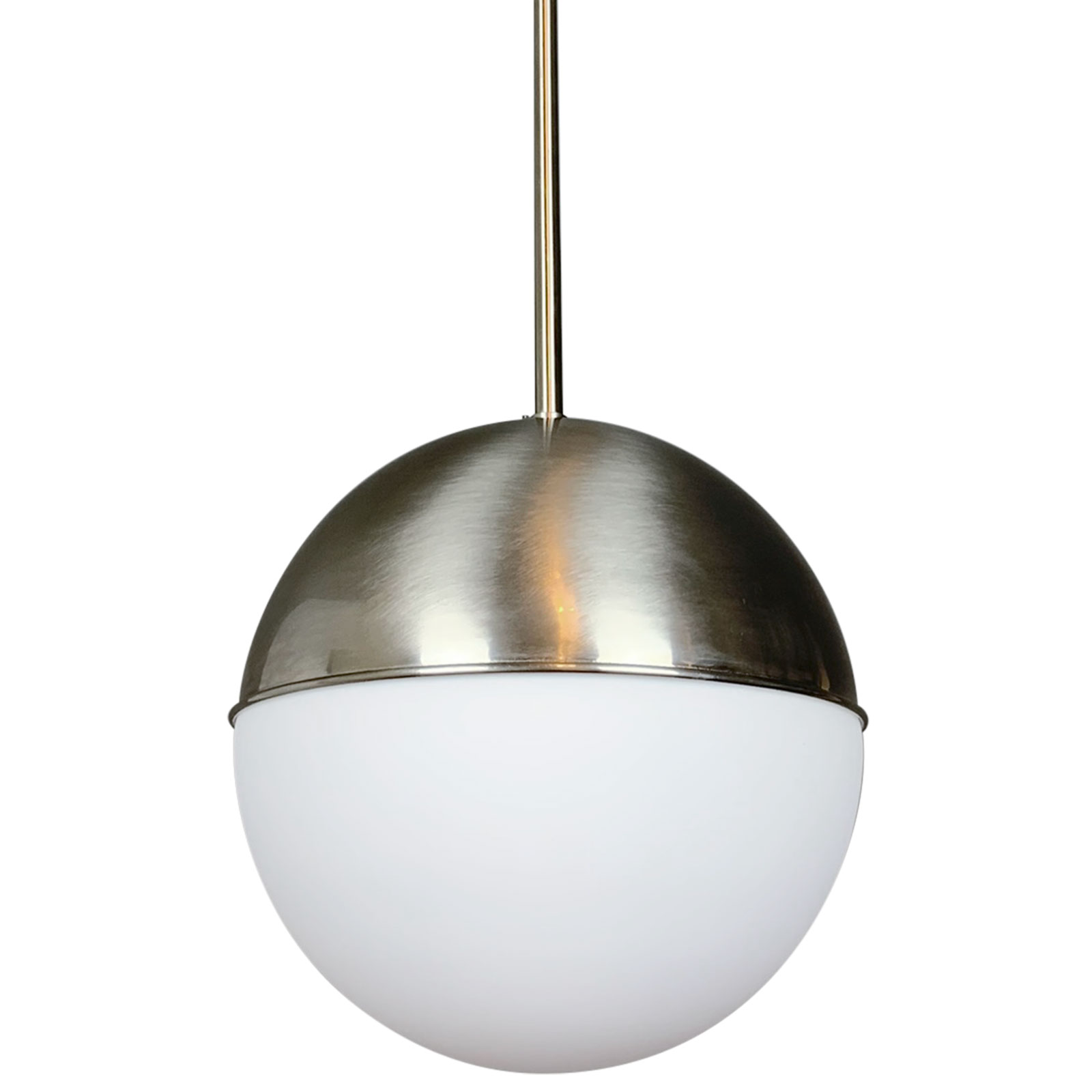 Kugel-Hängeleuchte, Opalglas abgeblendet mit Messing-Halbkugel, Ø 25 cm