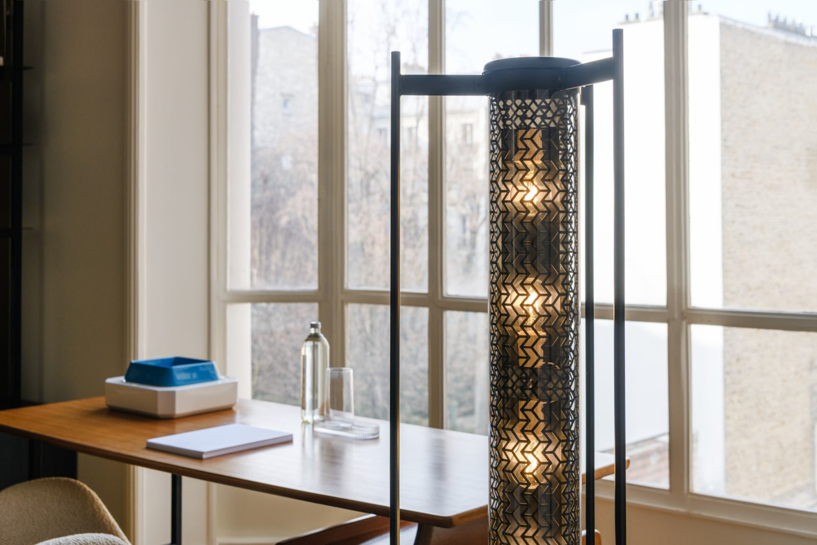 MONCEAU FLOOR Röhren-Stehlampe mit dekorativem Lochraster, Bild 4