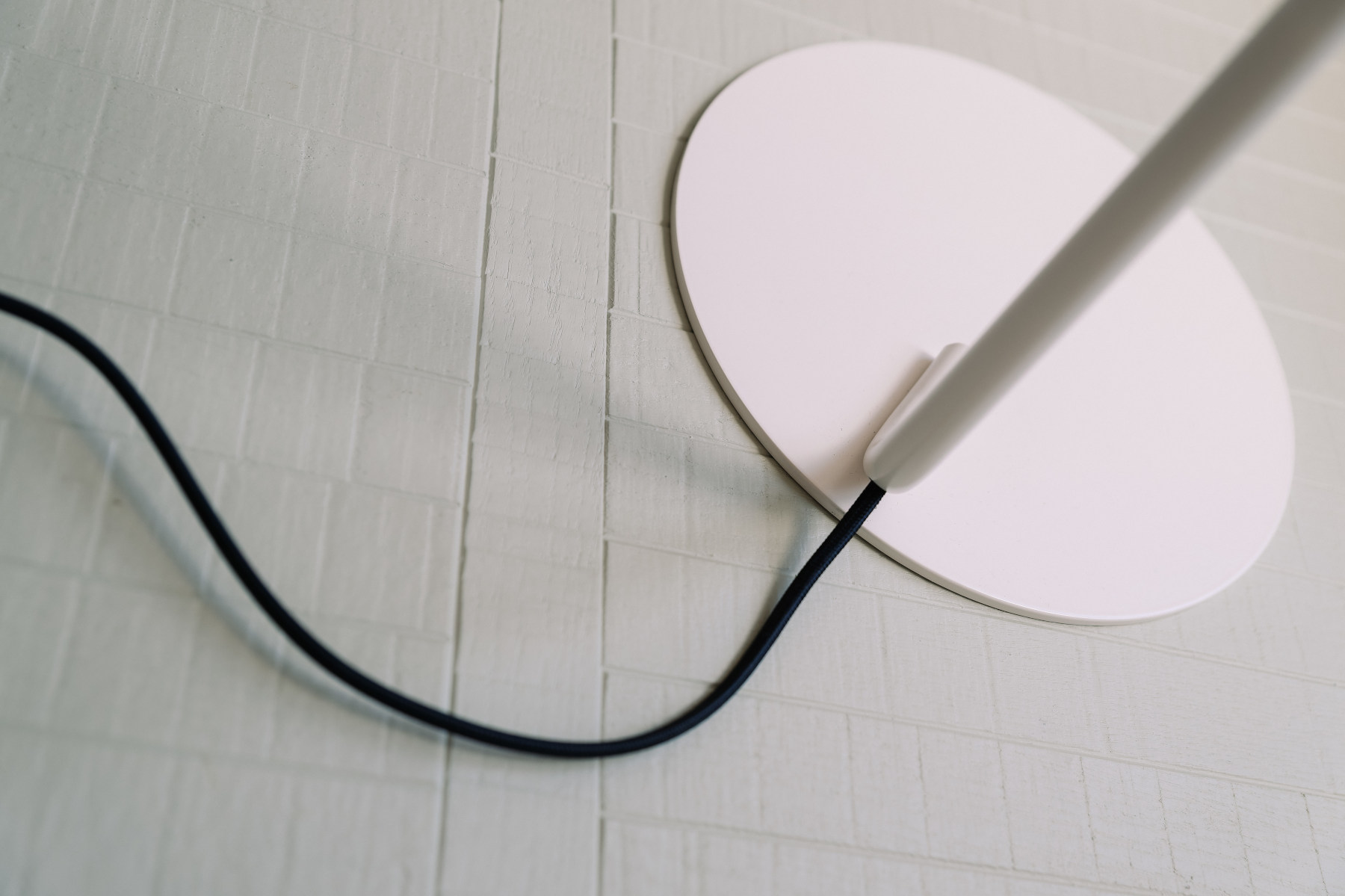 Charming 1950s-Style Floor Lamp ELDA: ©David Pillet