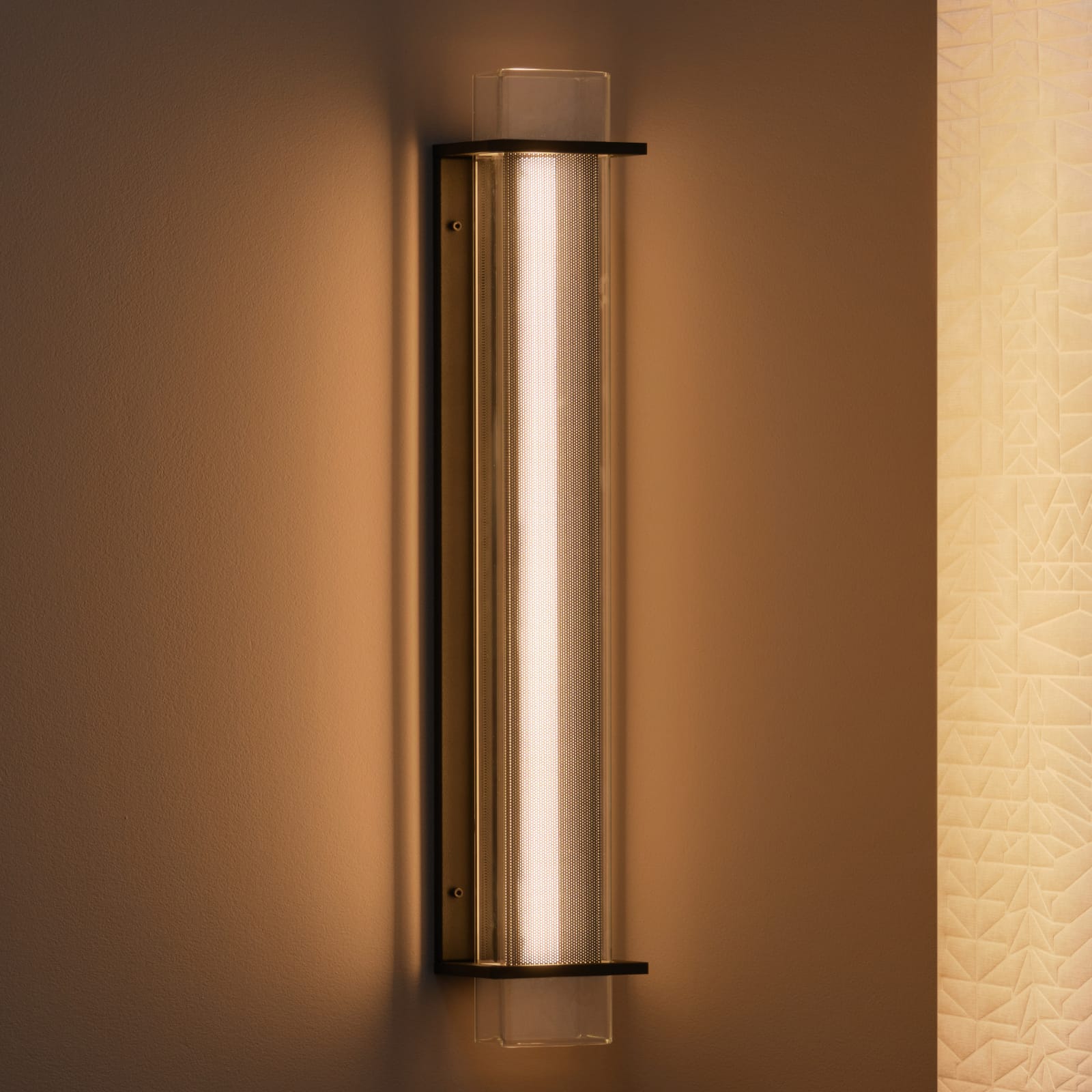 Schmale LED-Design-Wandleuchte QUADRATUBE W3