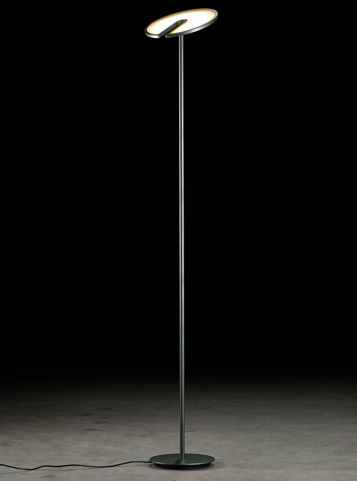 Sehr heller Stand-Deckenfluter NAXOS mit verstellbarem Premium-LED, Bild 4