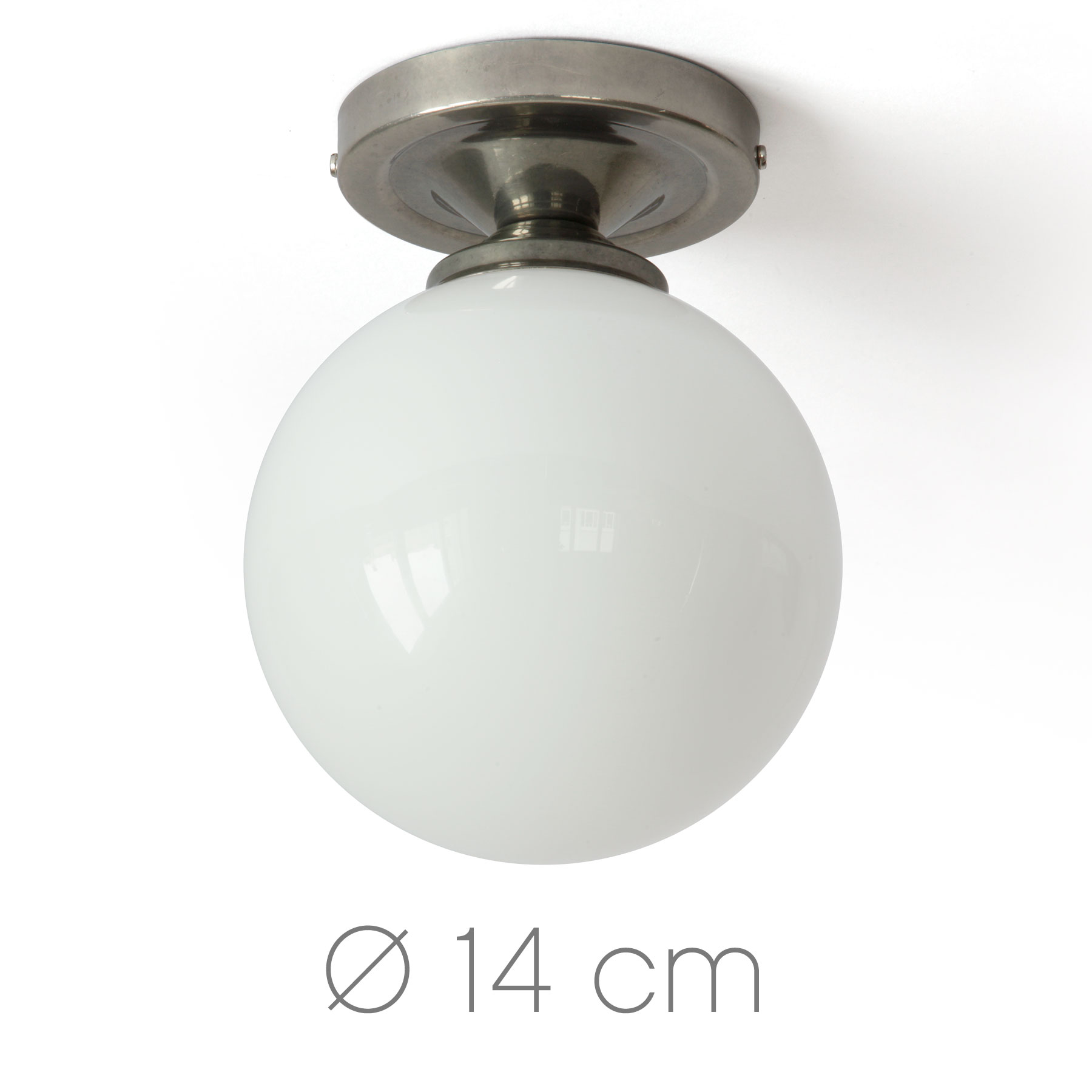 Kleine Kugel-Deckenleuchte mit opalem Glas, Ø 14 cm