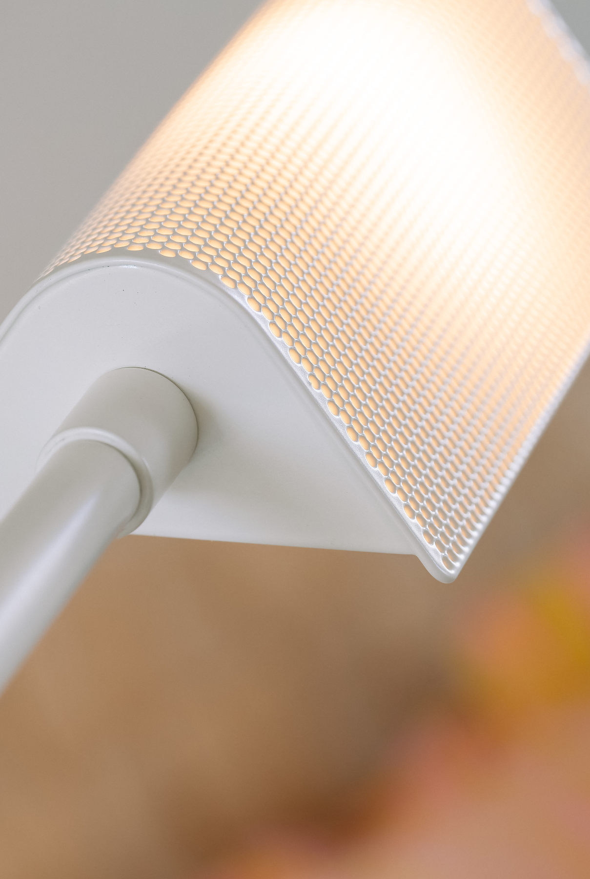 Charming 1950s-Style Floor Lamp ELDA: ©David Pillet