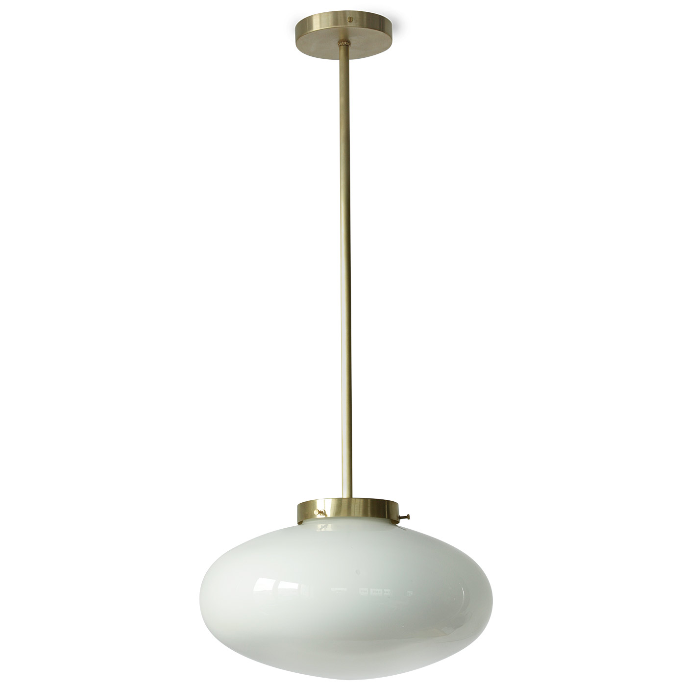 Klassische Messing-Pendelleuchte mit Opalglas COUP