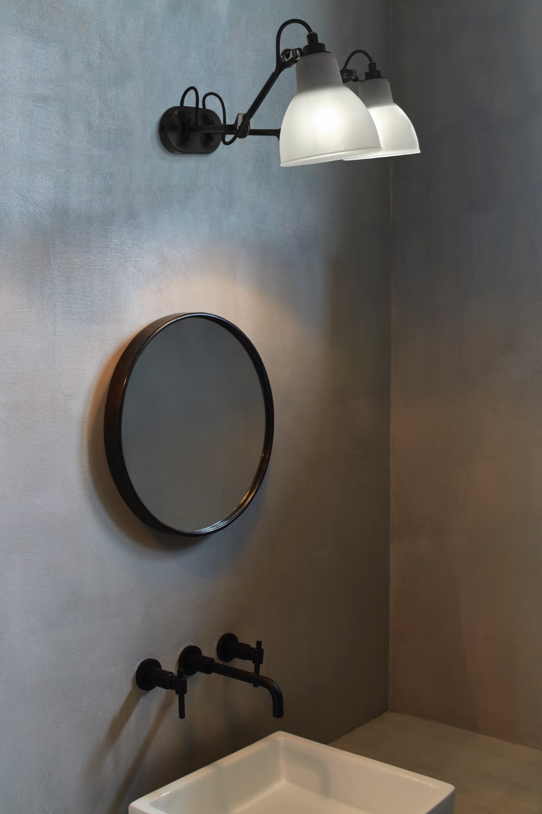 Dual Bathroom Wall Lamp N° 204 DOUBLE BATH, Fig. 3