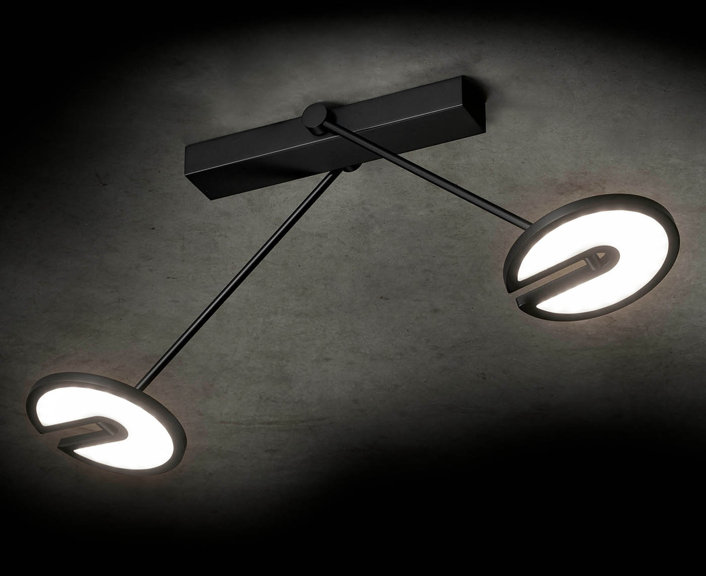 Zweiarmige Gelenk-Deckenleuchte JANUS K mit High-End LED-Technik