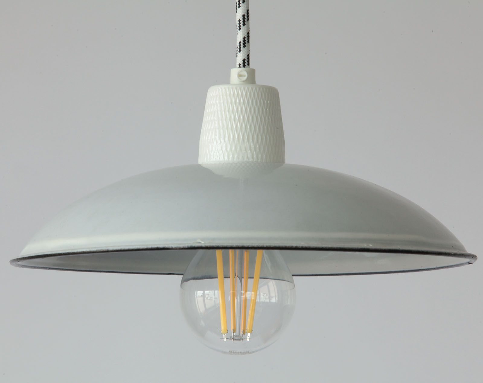 Unique Pieces with Antique Enamel Shades: Pendant Lamp 240 mm, Fig. 2