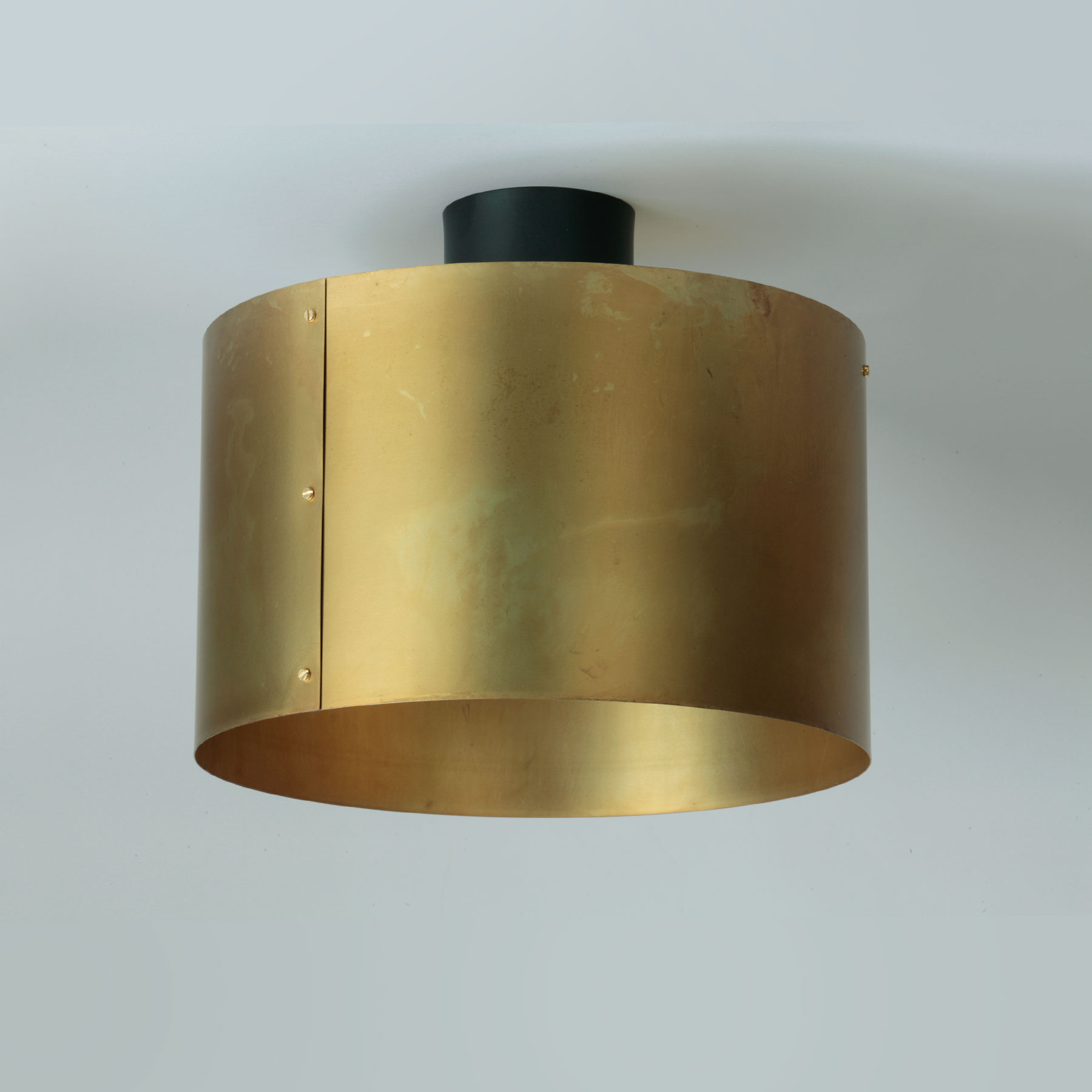 Manufaktur-Deckenleuchte SVERP mit Zylinder-Schirm aus Messing, Ø 24 – 38 cm, Bild 2