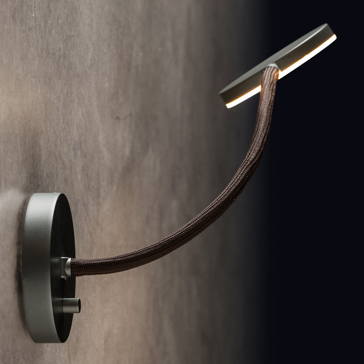 Wandleuchte FLEX W mit Flexarm, High End-LED und Drehdimmer
