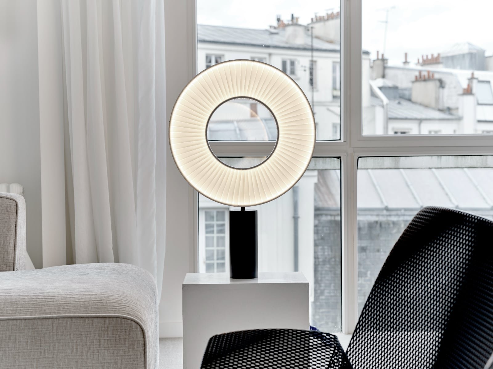 Timeless Table Lamp Design IRIS, Fig. 11
