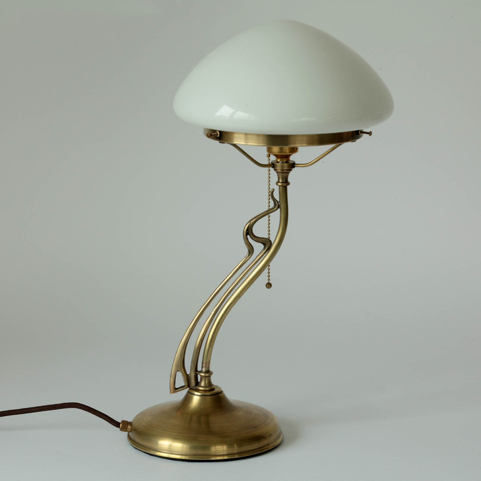 Art Nouveau "Mushroom" Table Lamp with Curved Brass Frame, Fig. 9