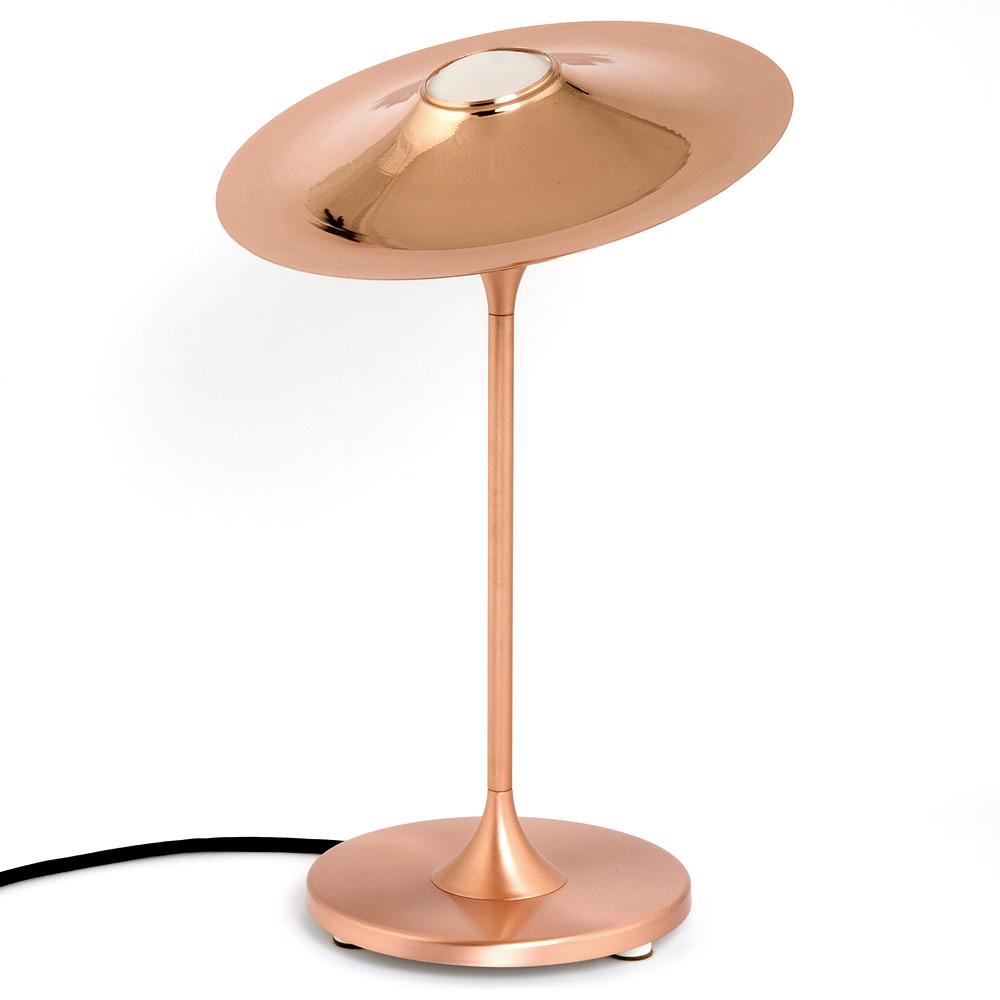 Elegante Tischleuchte mit verstellbarem Hut-Schirm
