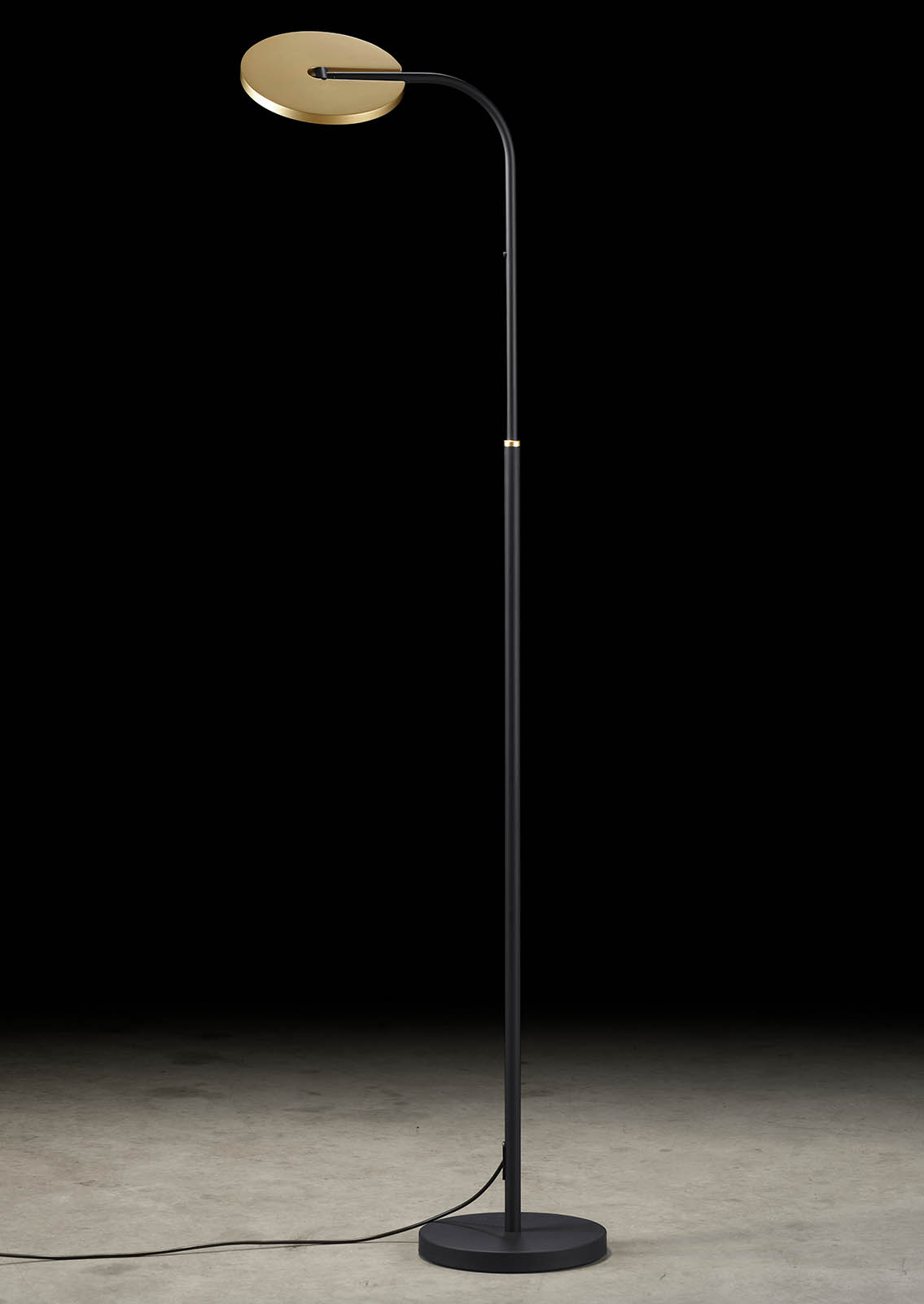 Versatile Reading Floor Lamp VINCE S with Powerful LED Light Source: Schwarz und Eloxal Messing