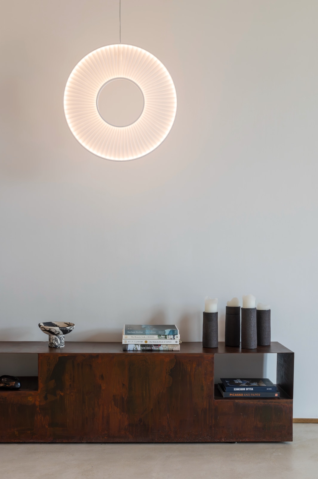Round LED Pendant Light IRIS Vertical, Two Sizes, Fig. 10