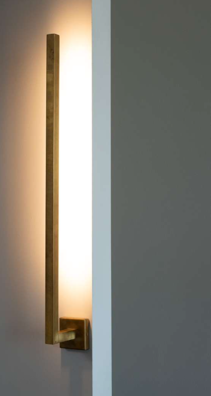 Indirect Light: Tall Designer Wall Lamp Made of Brass ELLE, Fig. 5