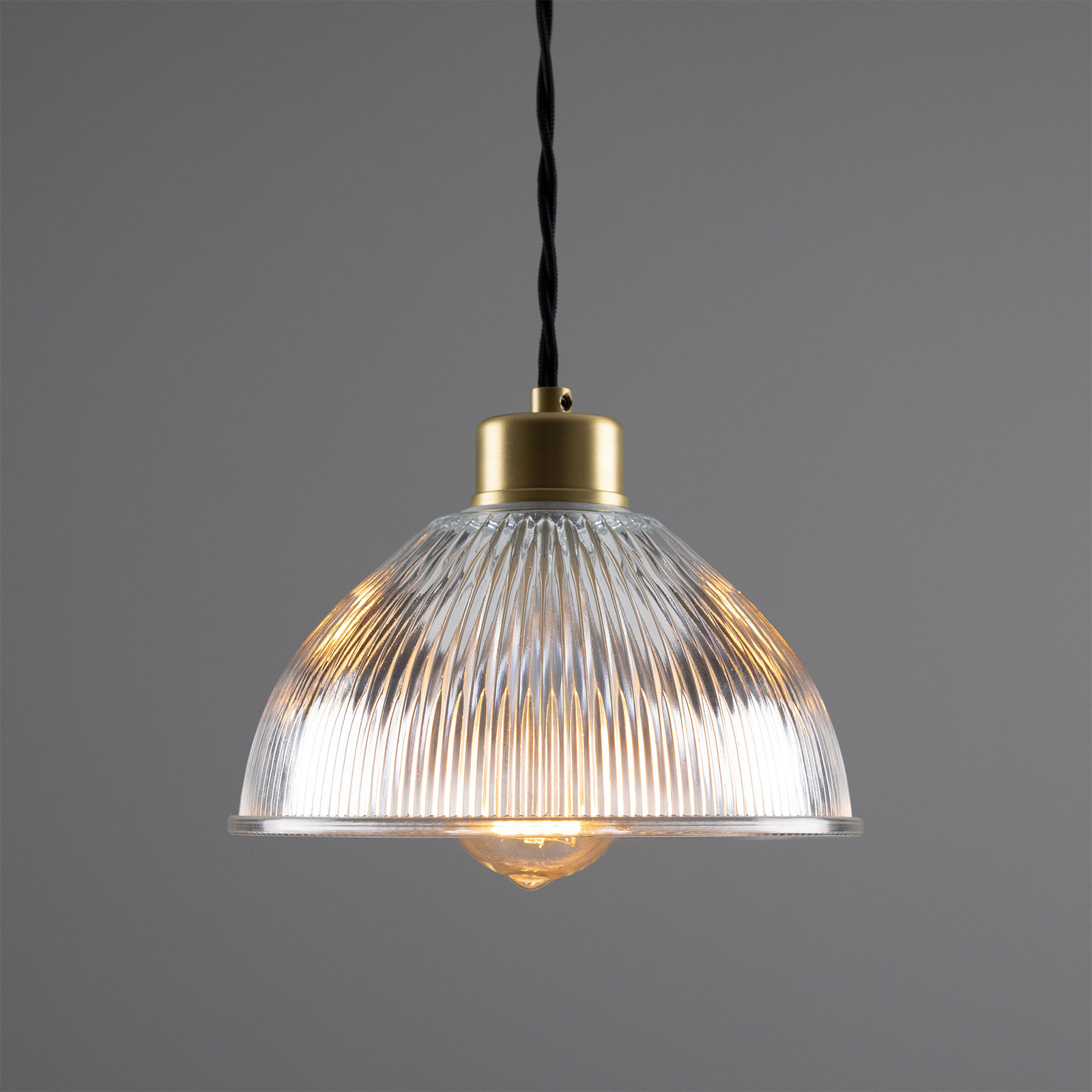 Small Pendant Lamp with Holophane Glass Shade e.g. for Counters: Die kleine Glashängeleuchte z.B. für die Theke, hier in Messing satiniert