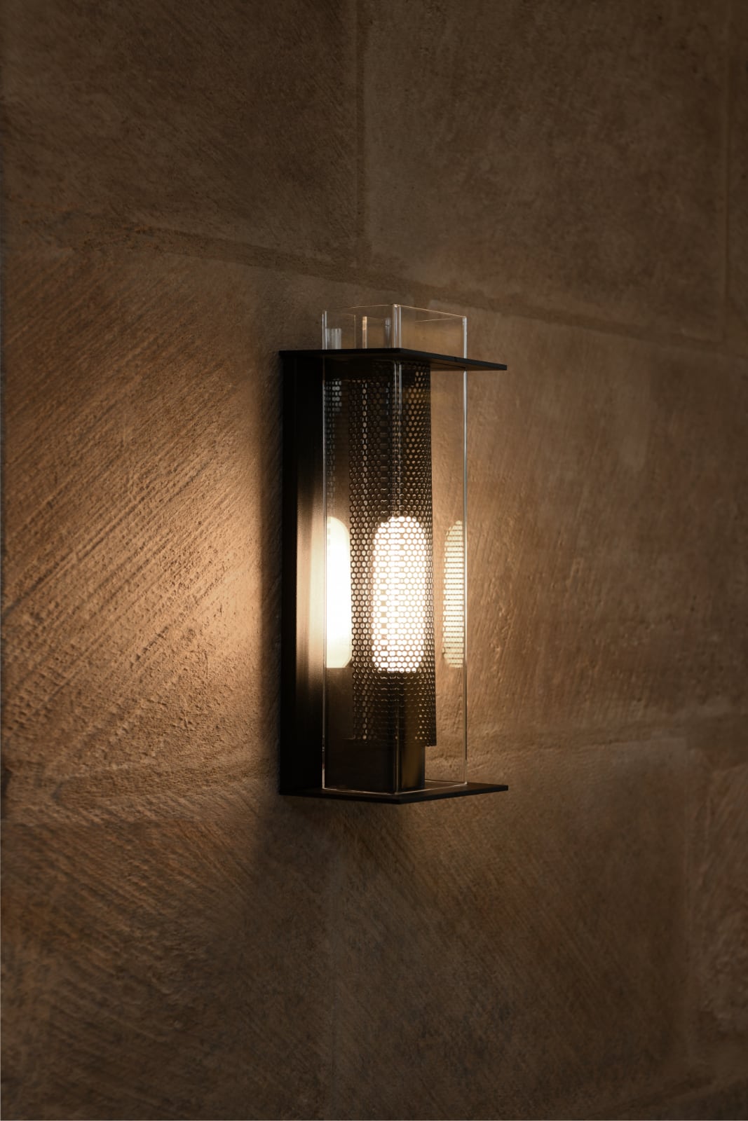Slim Wall Light with Perforated Cover QUADRATUBE W1, Fig. 2