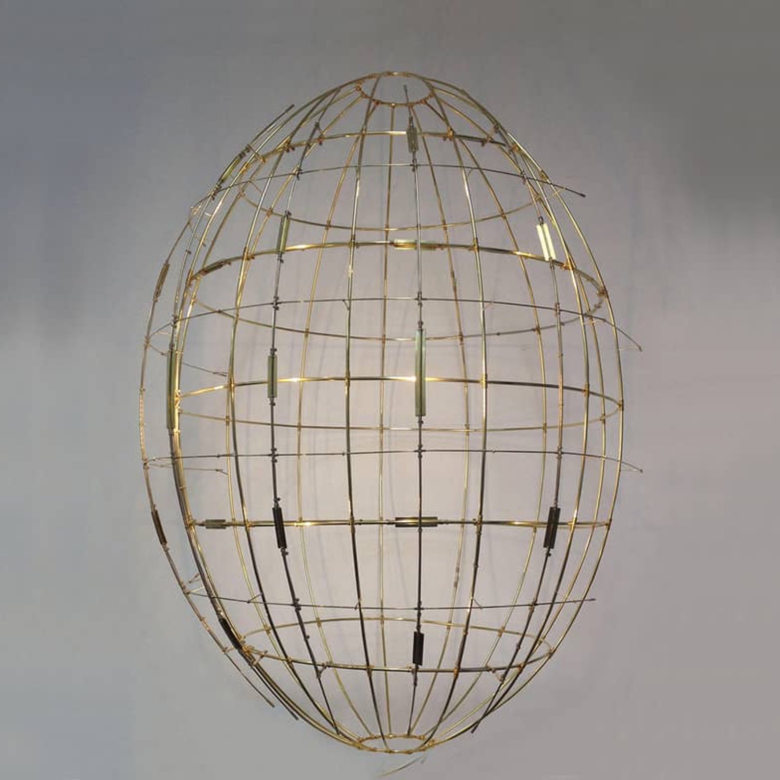 Gracefully Built Pendant Light ZEPPELIN