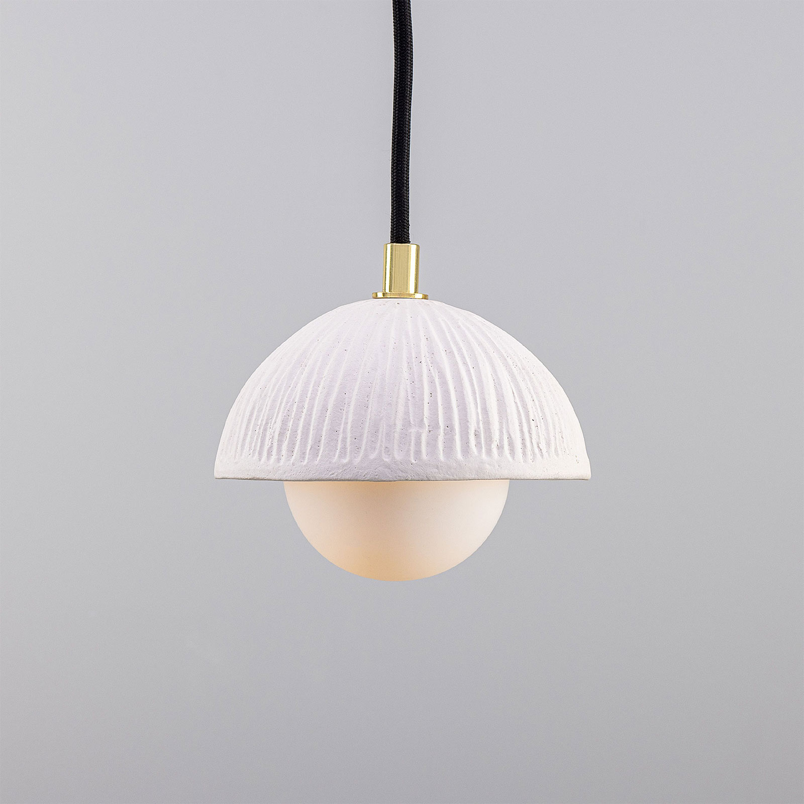 Small Hemispherical Pendant Lamp Made of White Ceramic, Fig. 3