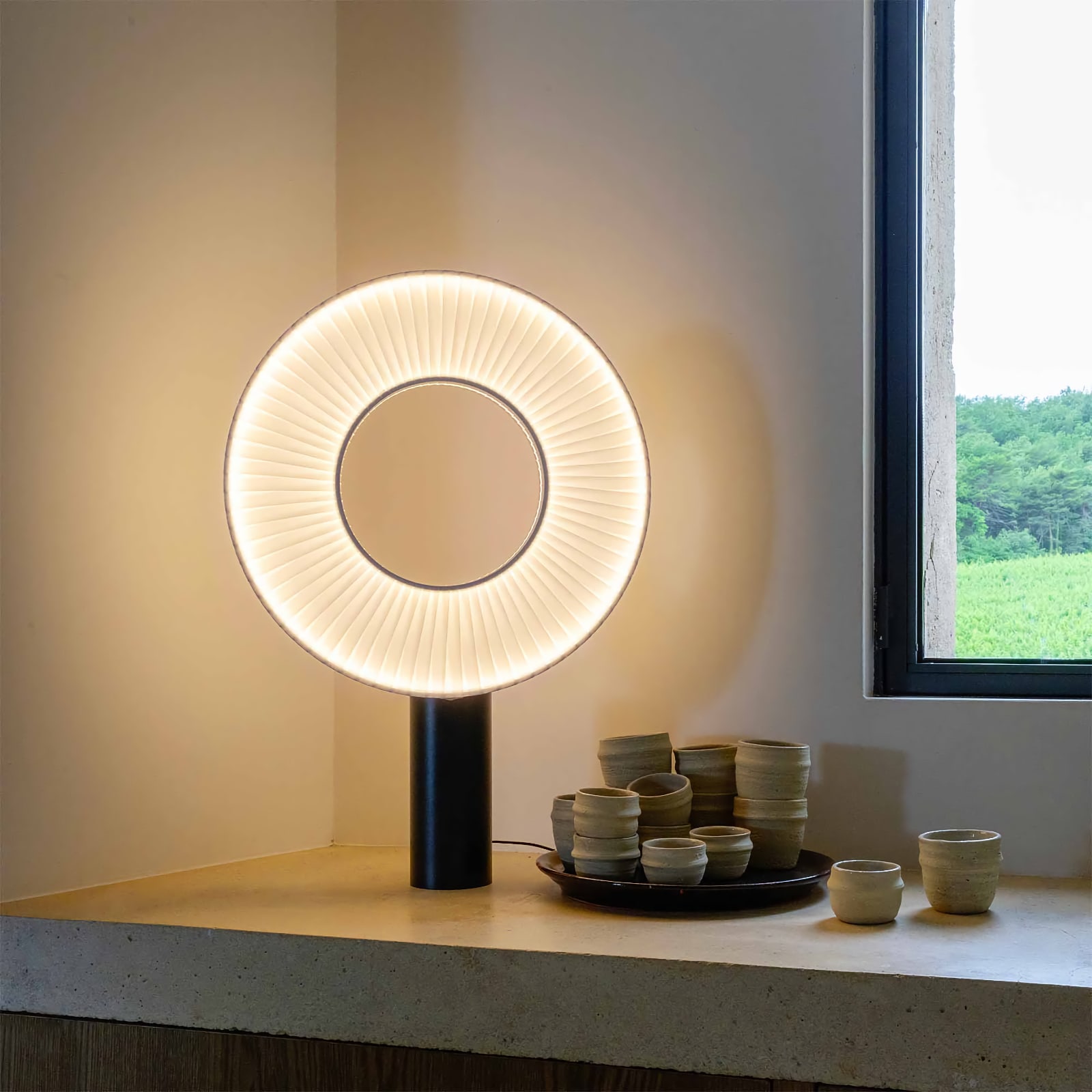 Timeless Table Lamp Design IRIS