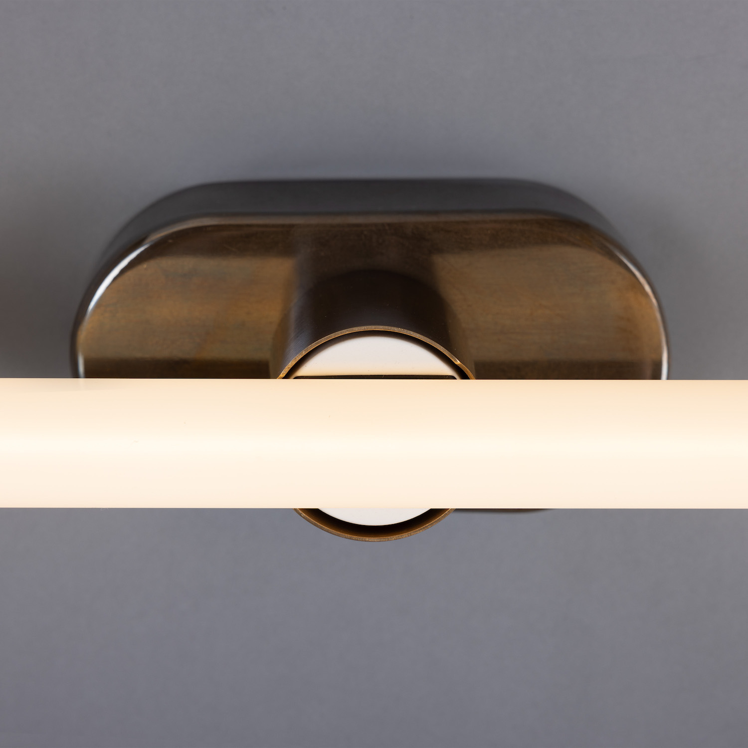 Brass Wall Light for Mirrors with LED Tube Bulb 30/50 cm: Alt-Messing patiniert