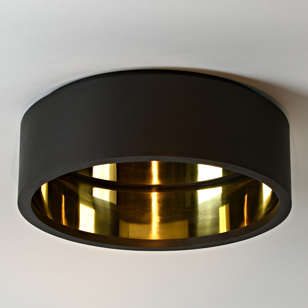Ring ceiling fixture, LED reflecting polished brass inside ECLIPSE 40–100 cm
