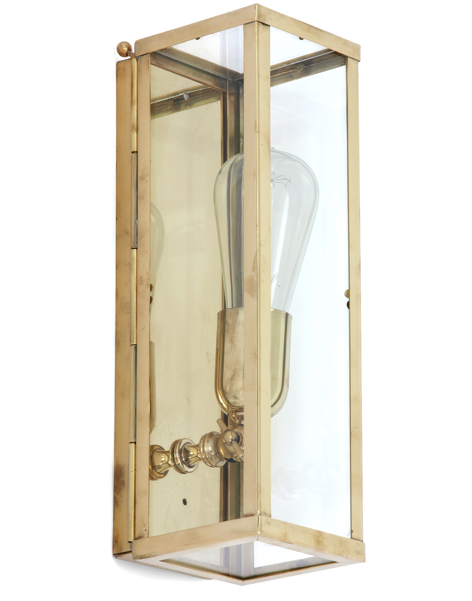 VITRINE Schmale Kassetten-Wandleuchte aus Messing