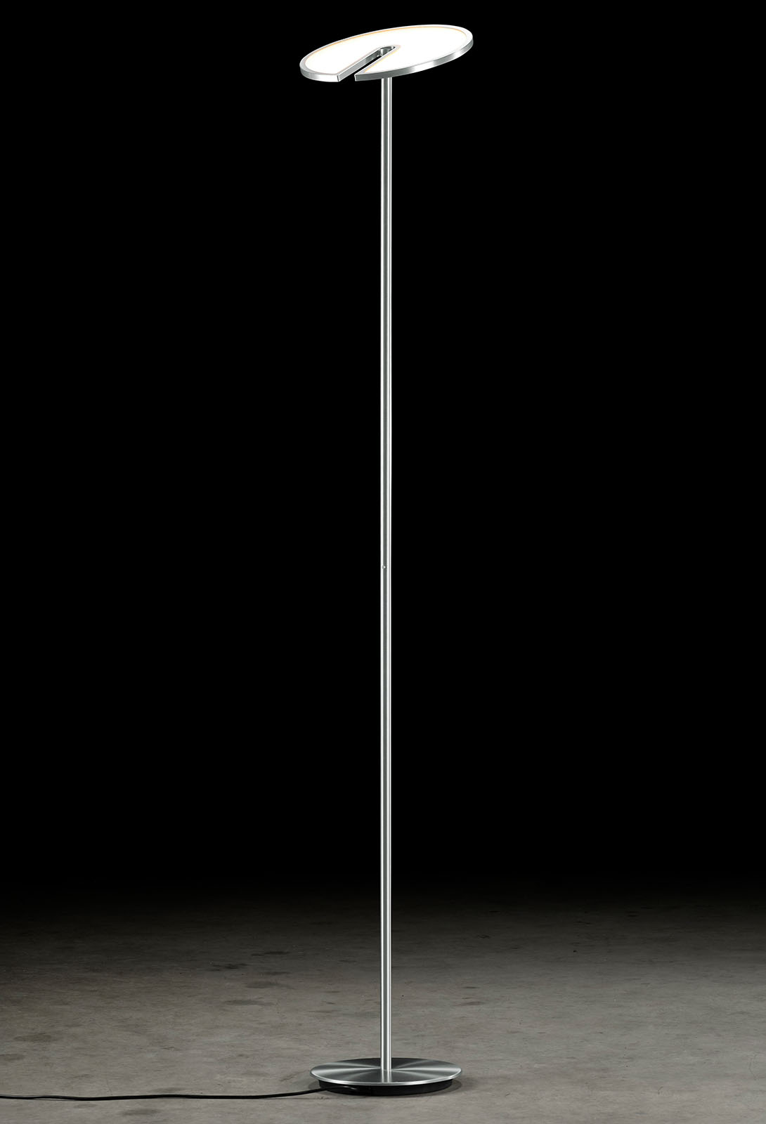 Sehr heller Stand-Deckenfluter NAXOS mit verstellbarem Premium-LED, Bild 6