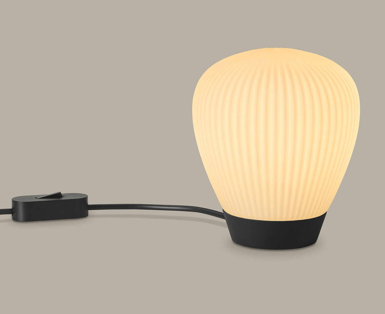 Small Table Lamp with Pleated Glass Shade Plissee T2, Fig. 3