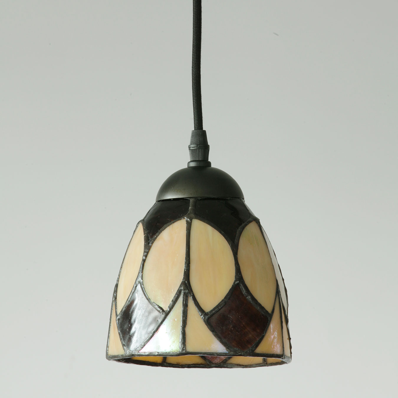 Kleine Hängeleuchte mit Amsterdamer Tiffanyglas-Schirm