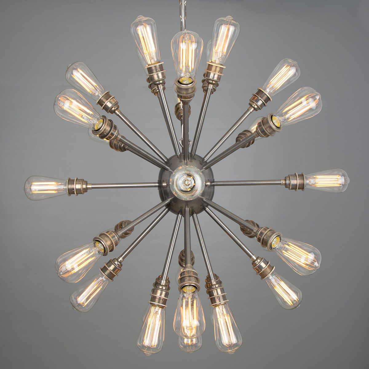 „SPUTNIK“-Hängeleuchter mit 29 Armen, Ø 60 cm