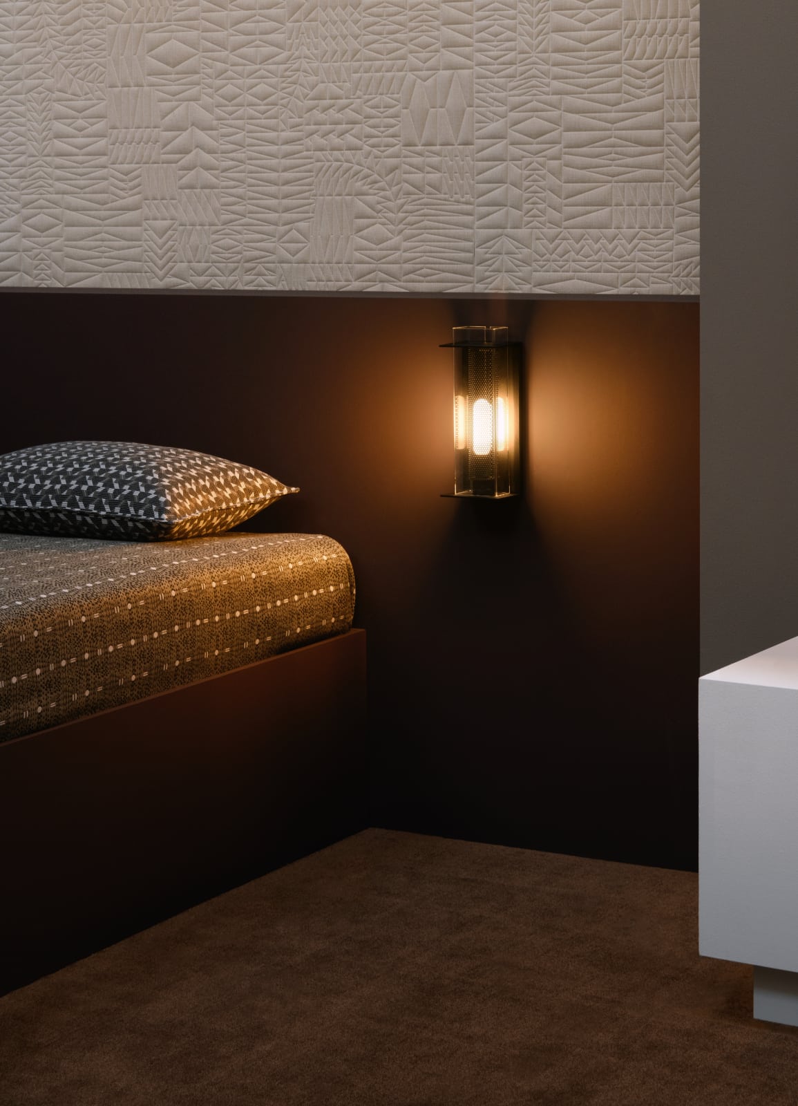 Slim Wall Light with Perforated Cover QUADRATUBE W1, Fig. 6