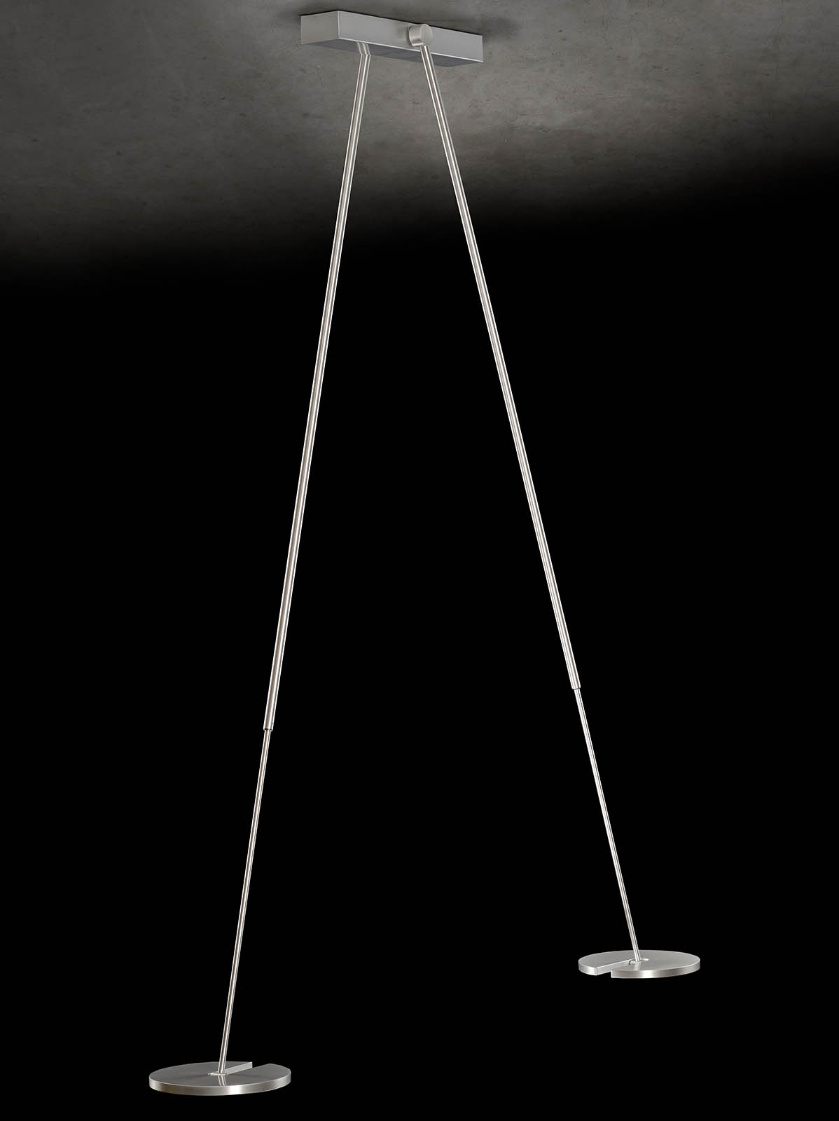 Bright Ceiling Light With Two Adjustable Arms JANUS H: Abgebildet in Aluminium matt