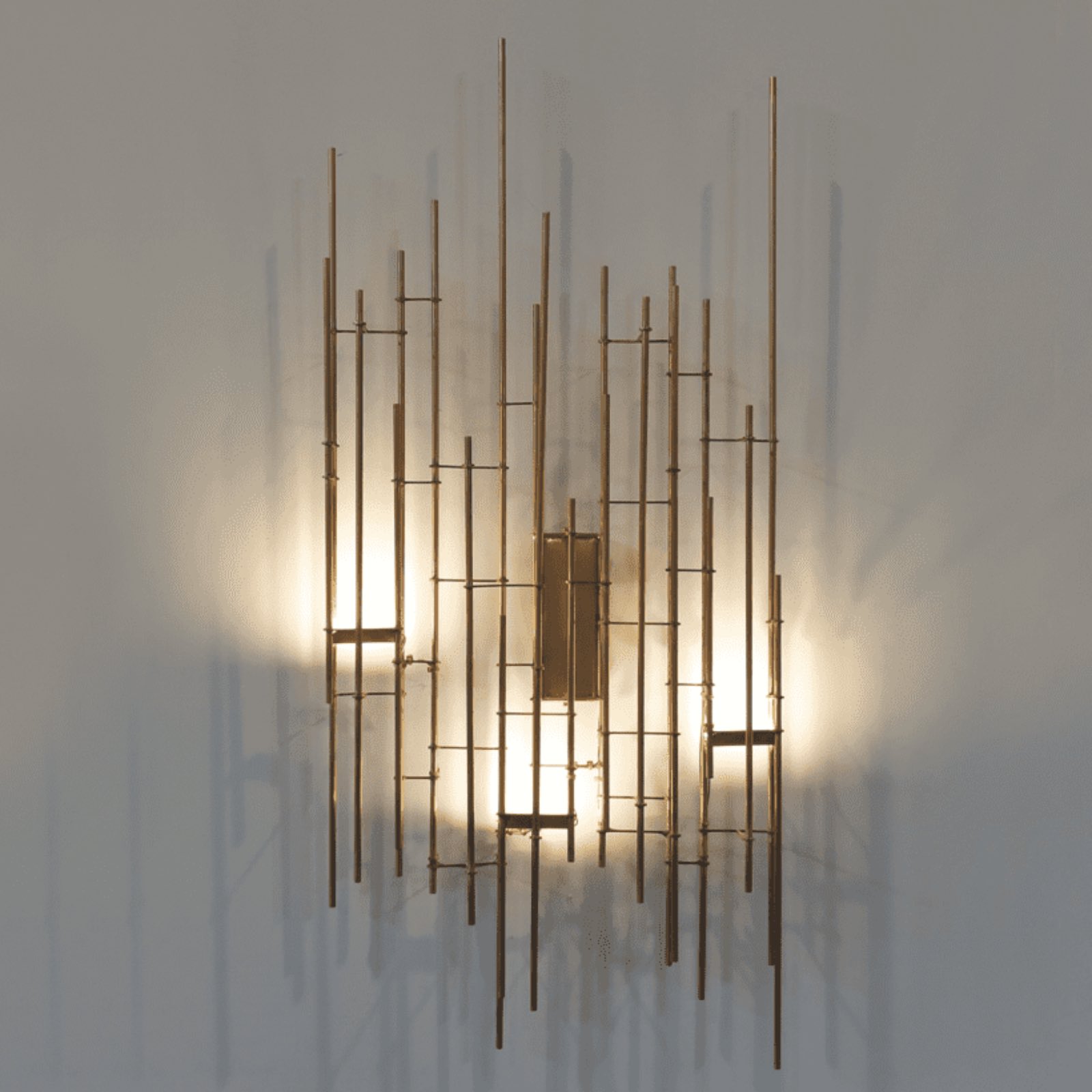 Small Brass Rod Luminaire THIBAULT S