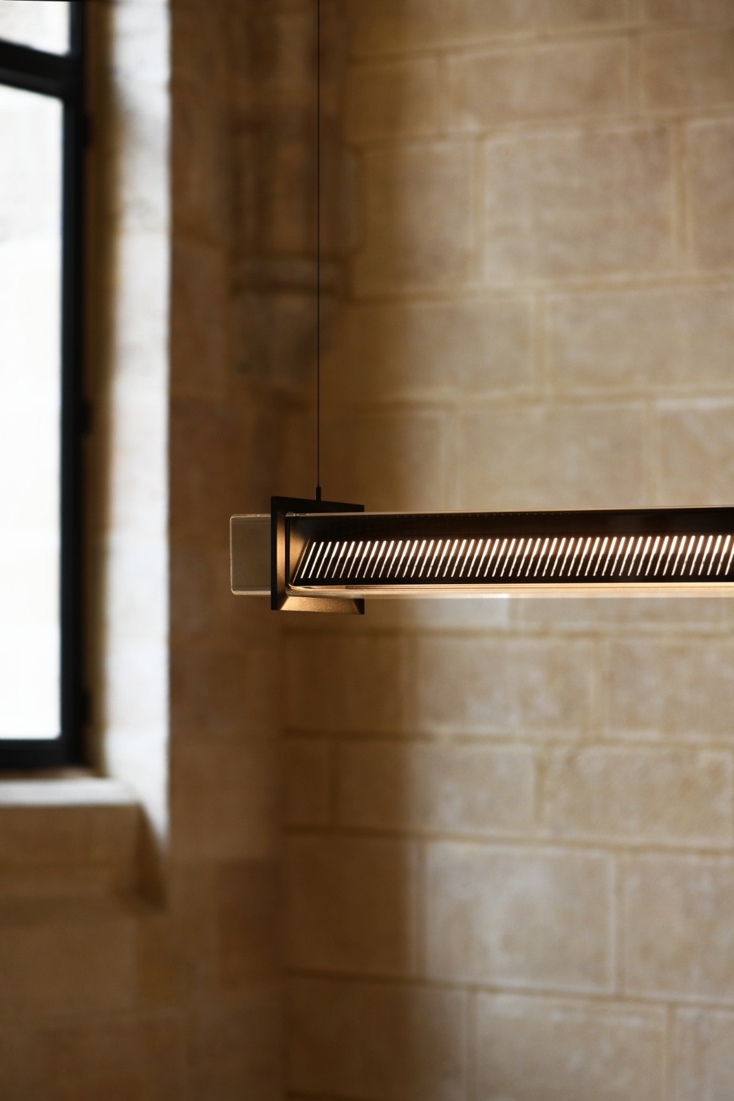 Tubular Pendant Light QUADRATUBE P1 with Perforated Cover, Fig. 7