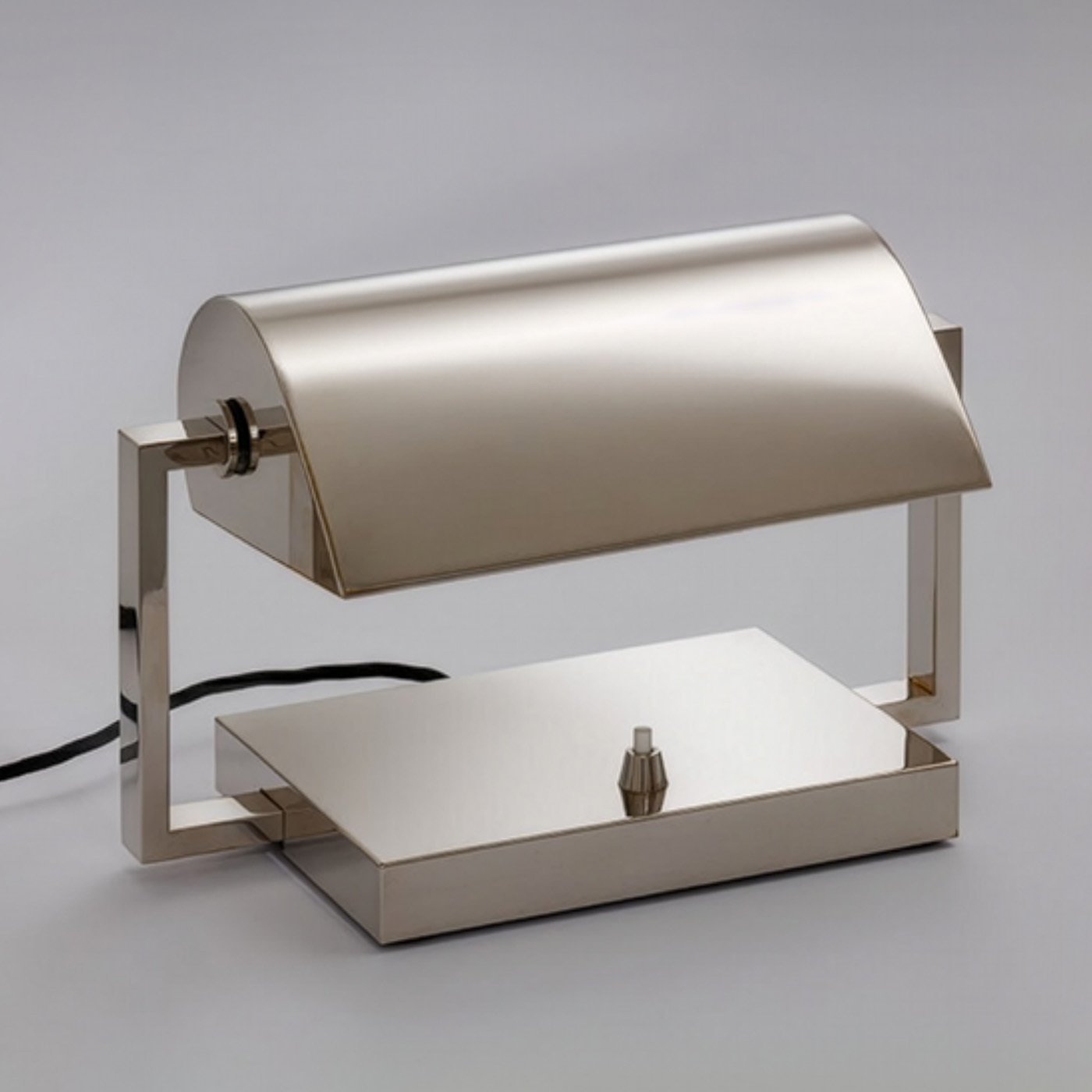 Classic Art Déco Desk Lamp TL12