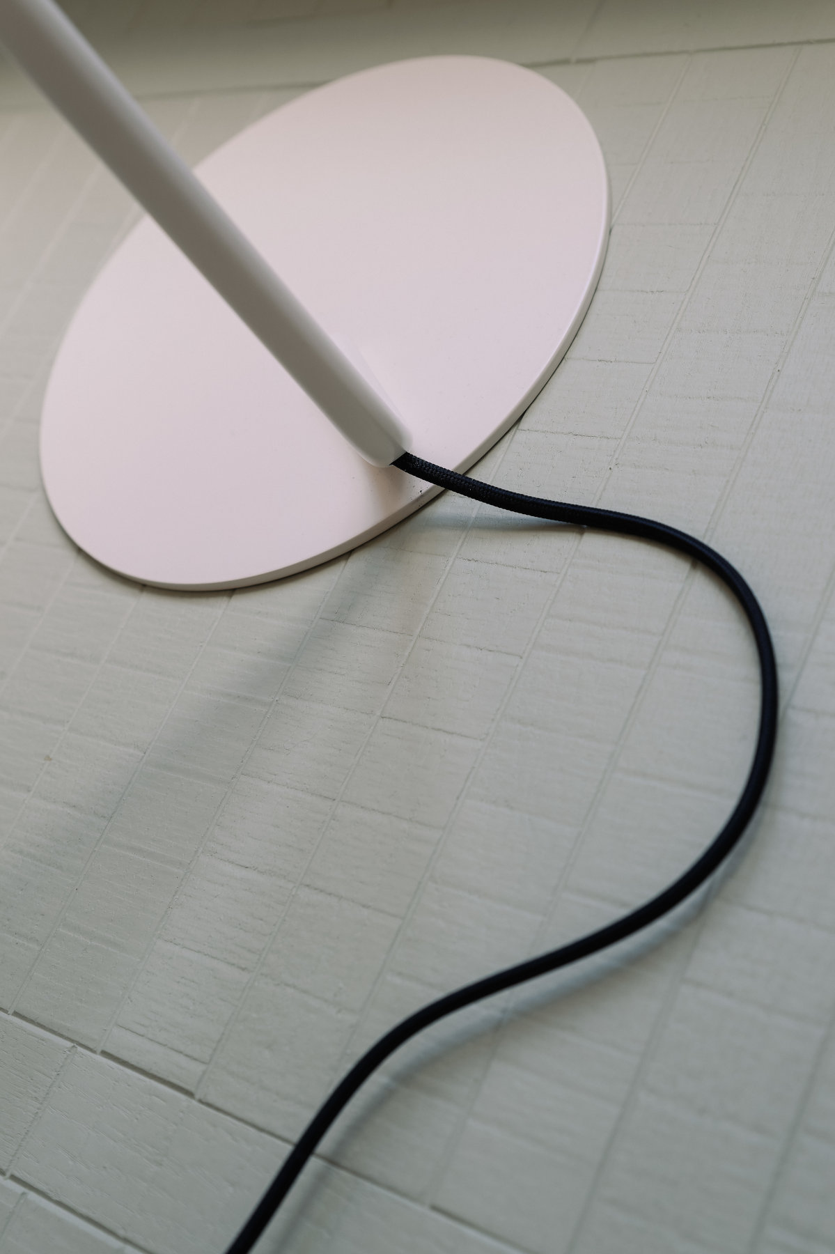 Charming 1950s-Style Floor Lamp ELDA: ©David Pillet