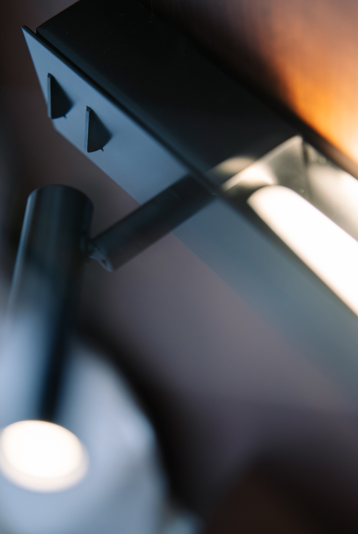 Adjustable Bedroom Light FIT with Backlighting: ©David Pillet