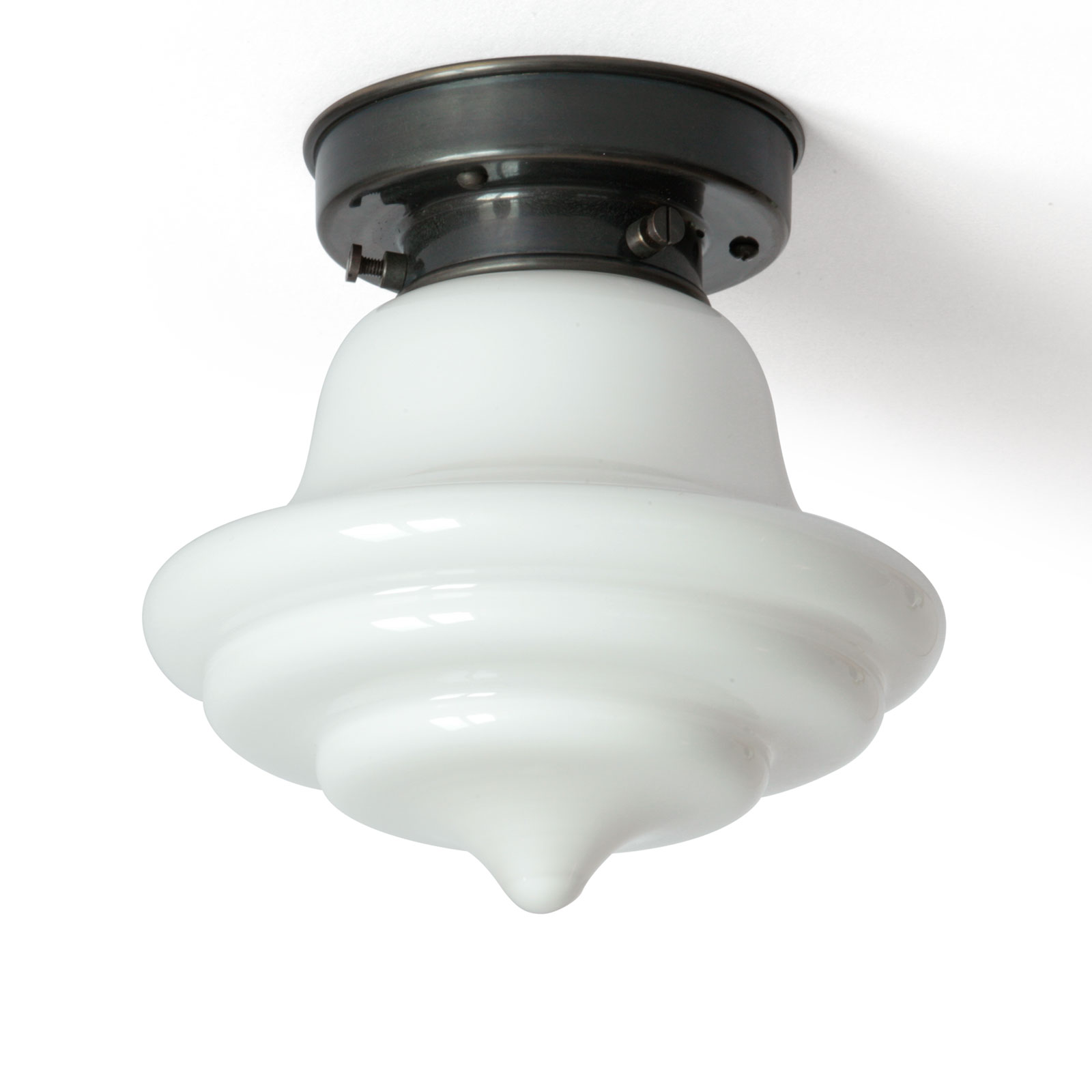 Kleine Deckenlampe mit charmantem Opalglasschirm Ø 16 cm