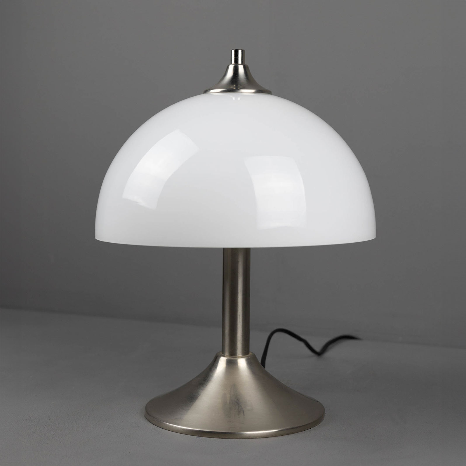 Small Mushroom-Shaped Table Lamp with a 25 cm Dome Shade