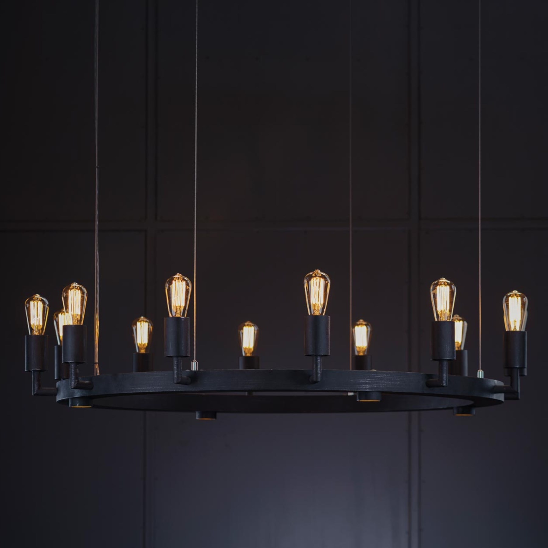 Geschmiedeter Ring-Hängeleuchter HL2674 mit Downlights, Ø 140 cm