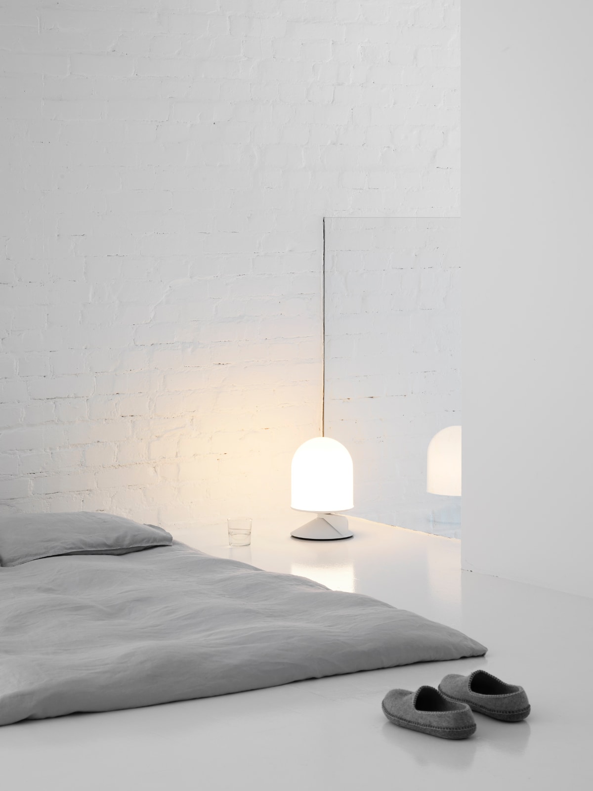 Dimmable Designer Table Light VINGE from Sweden, Fig. 10