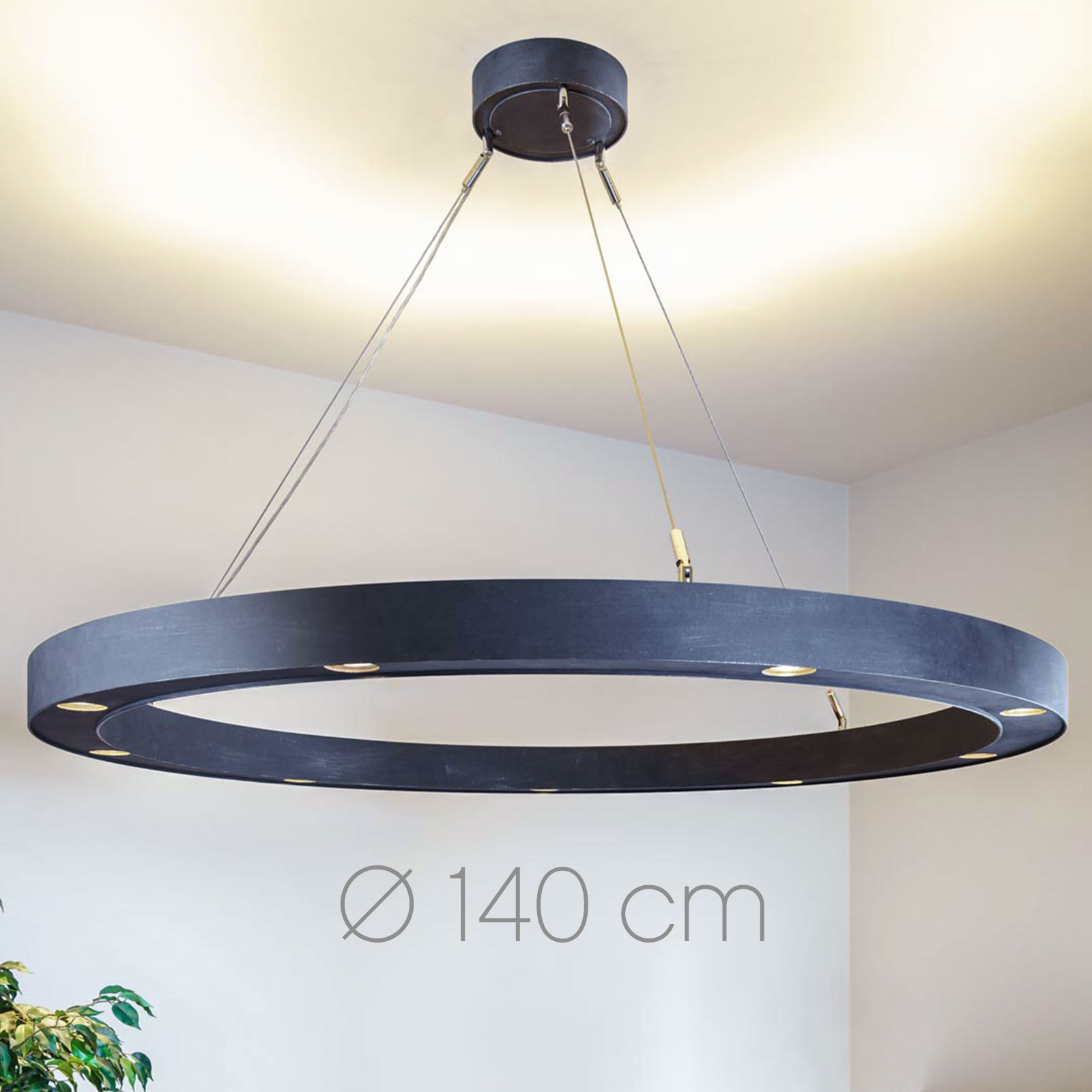 Massiver Ring-Hängeleuchter HL2699 mit Up & Down-Spots, Ø 140 cm