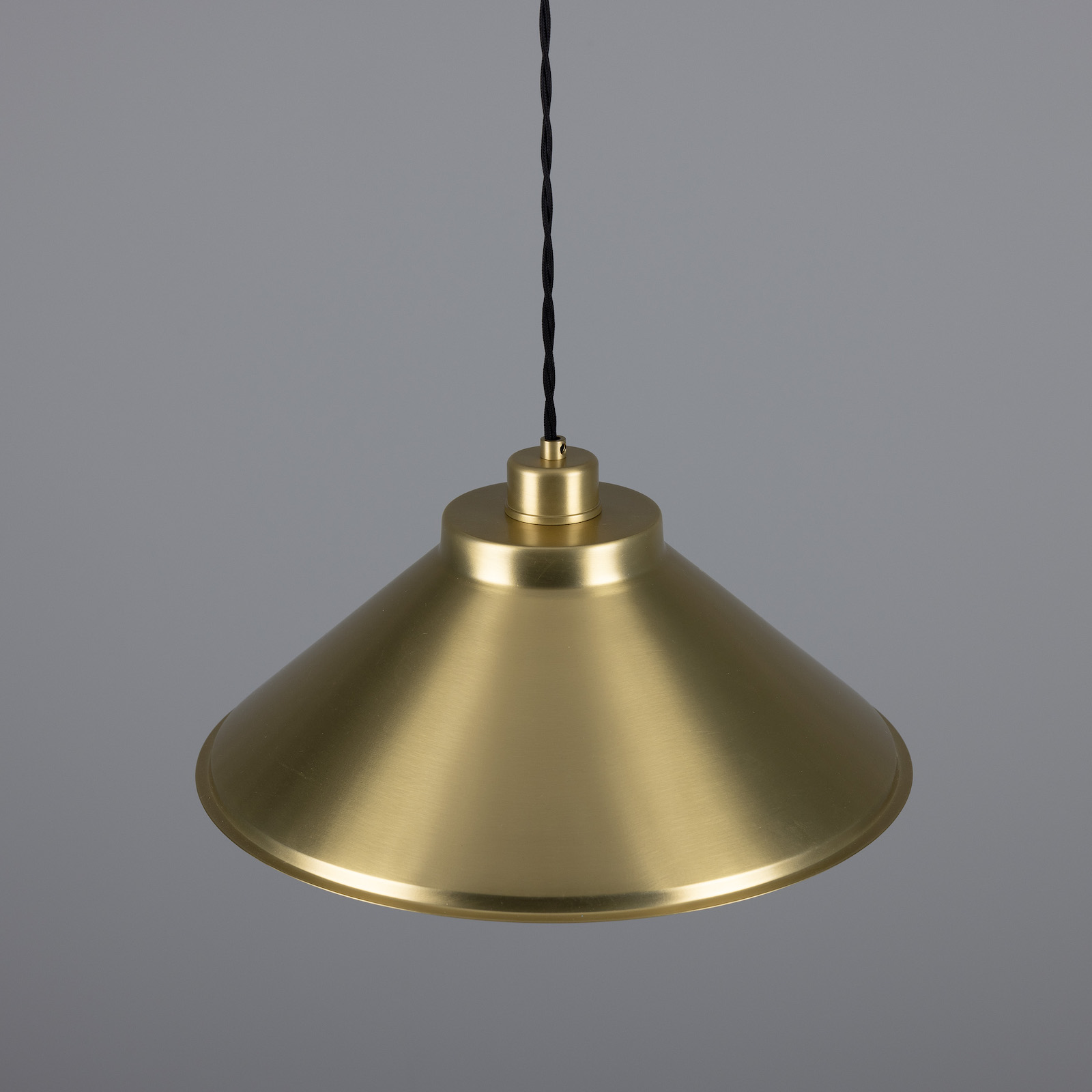 Traditionelle Messing-Pendelleuchte aus der Manufaktur: Messing satiniert