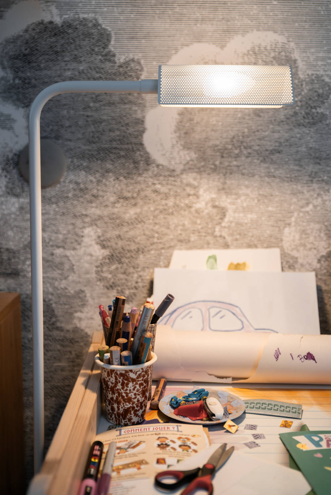 Charming 1950s-Style Floor Lamp ELDA: ©David Pillet